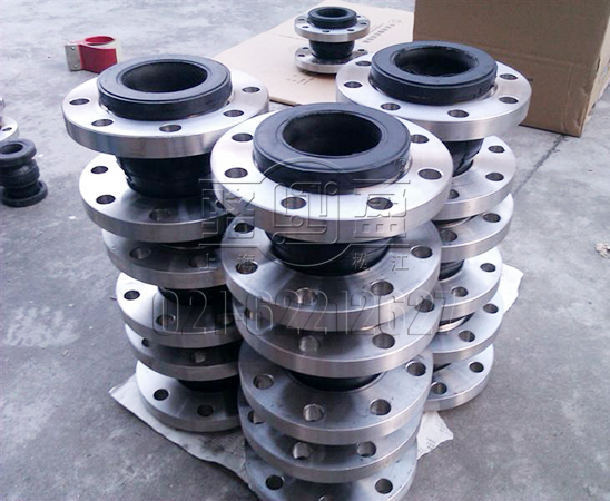 不銹鋼異徑橡膠接頭實物圖