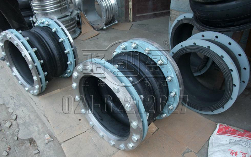 不銹鋼橡膠接頭發(fā)貨現(xiàn)場